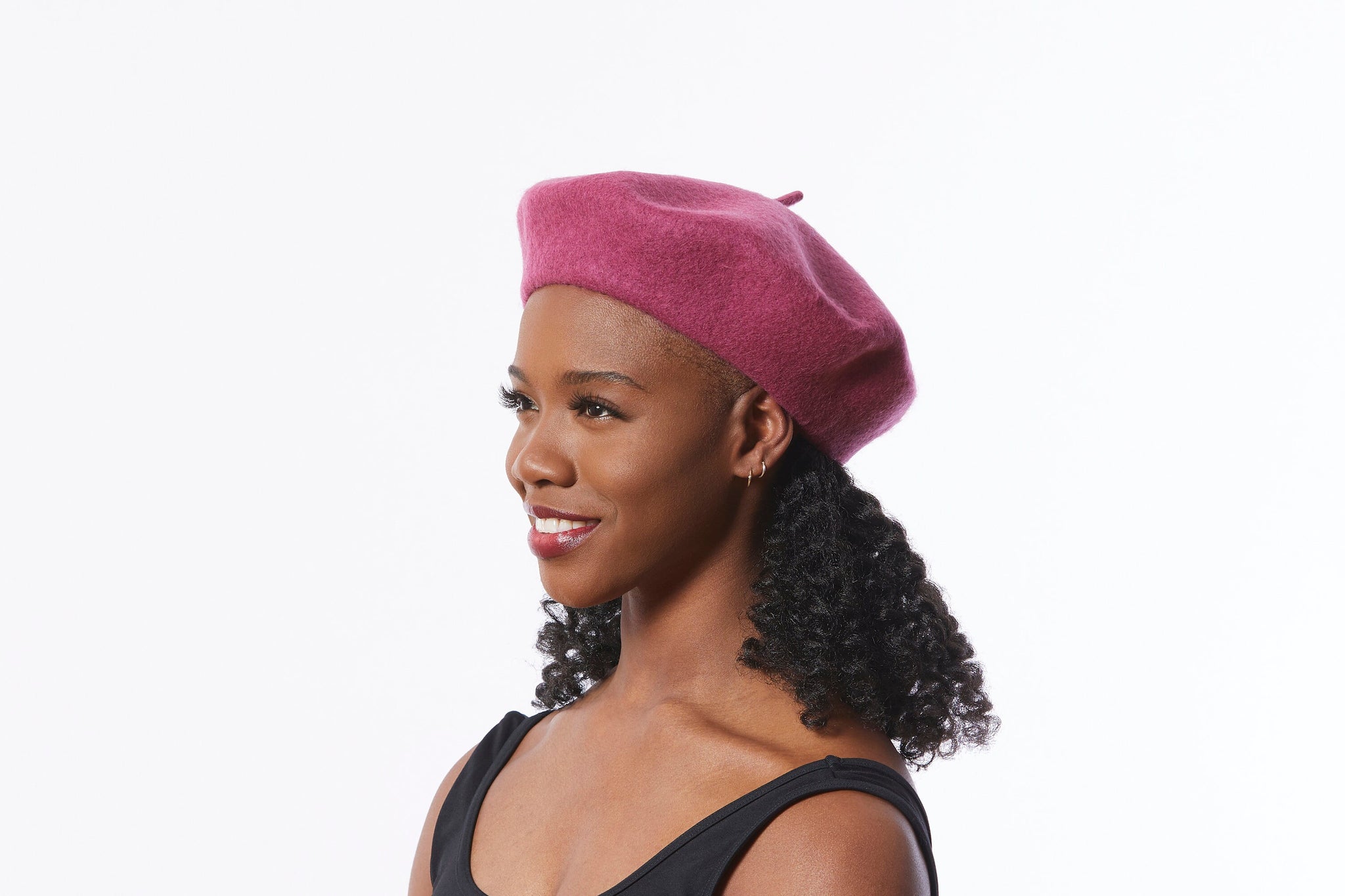Fuchsia Wool Beret – LanaBlu Boutique display picture 2